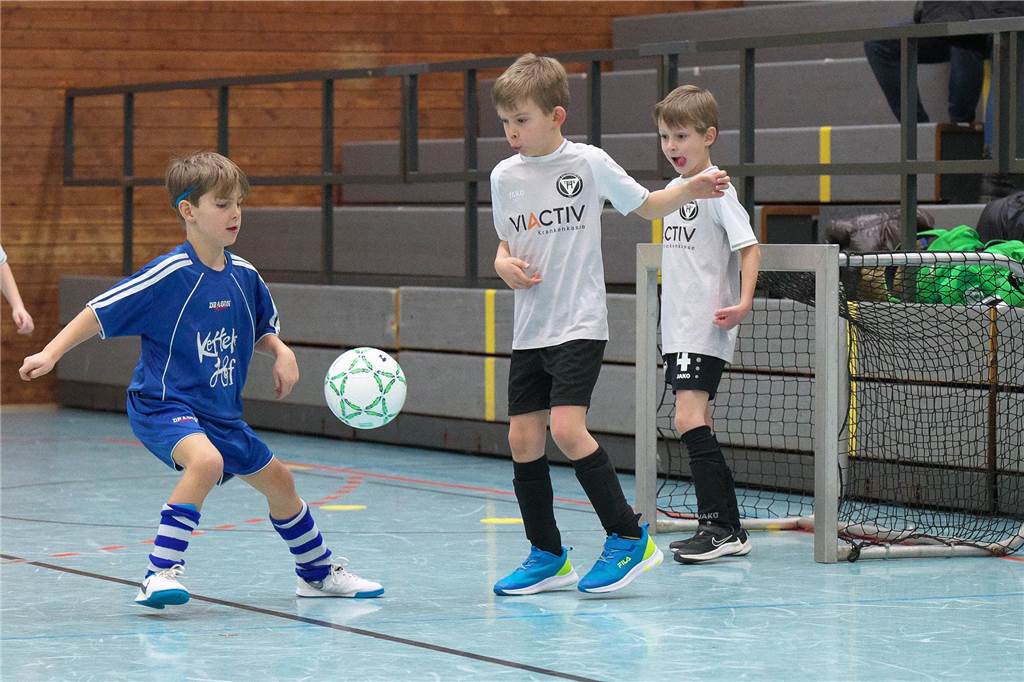 Halterns Minikicker trafen am Samstag (13. Januar) mit zahlreichen Teams in der Halle aufeinander.