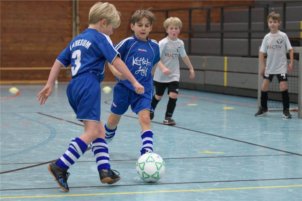 Halterns Minikicker trafen am Samstag (13. Januar) mit zahlreichen Teams in der Halle aufeinander.