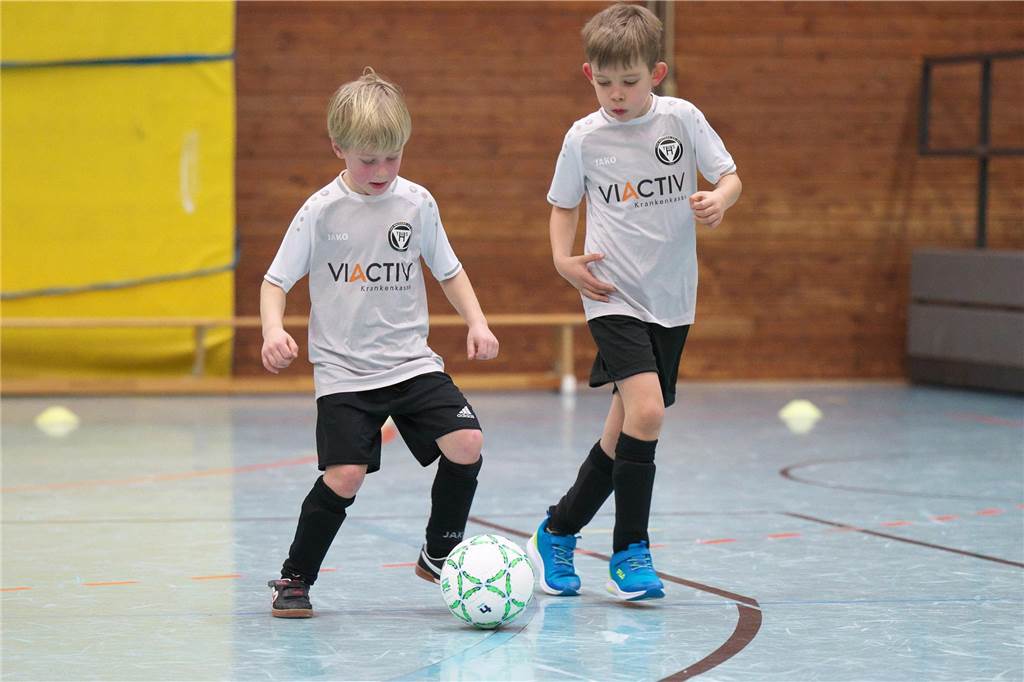 Halterns Minikicker trafen am Samstag (13. Januar) mit zahlreichen Teams in der Halle aufeinander.