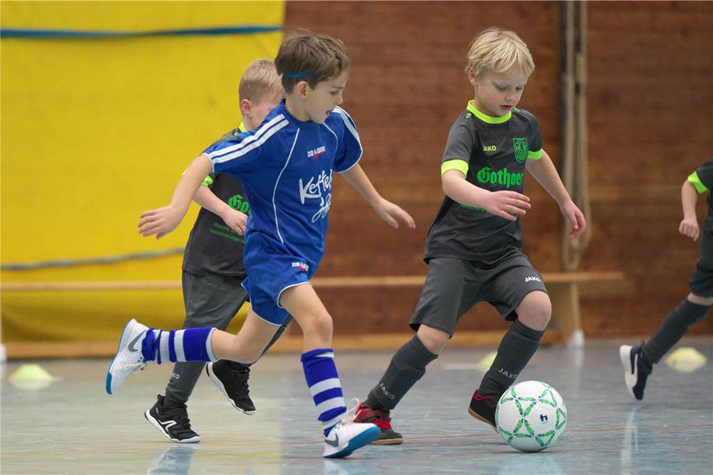 Halterns Minikicker trafen am Samstag (13. Januar) mit zahlreichen Teams in der Halle aufeinander.
