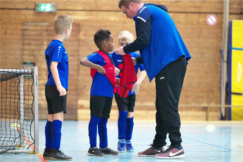 Halterns Minikicker trafen am Samstag (13. Januar) mit zahlreichen Teams in der Halle aufeinander.