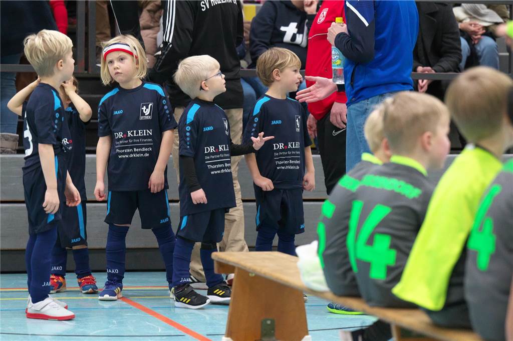 Halterns Minikicker trafen am Samstag (13. Januar) mit zahlreichen Teams in der Halle aufeinander.