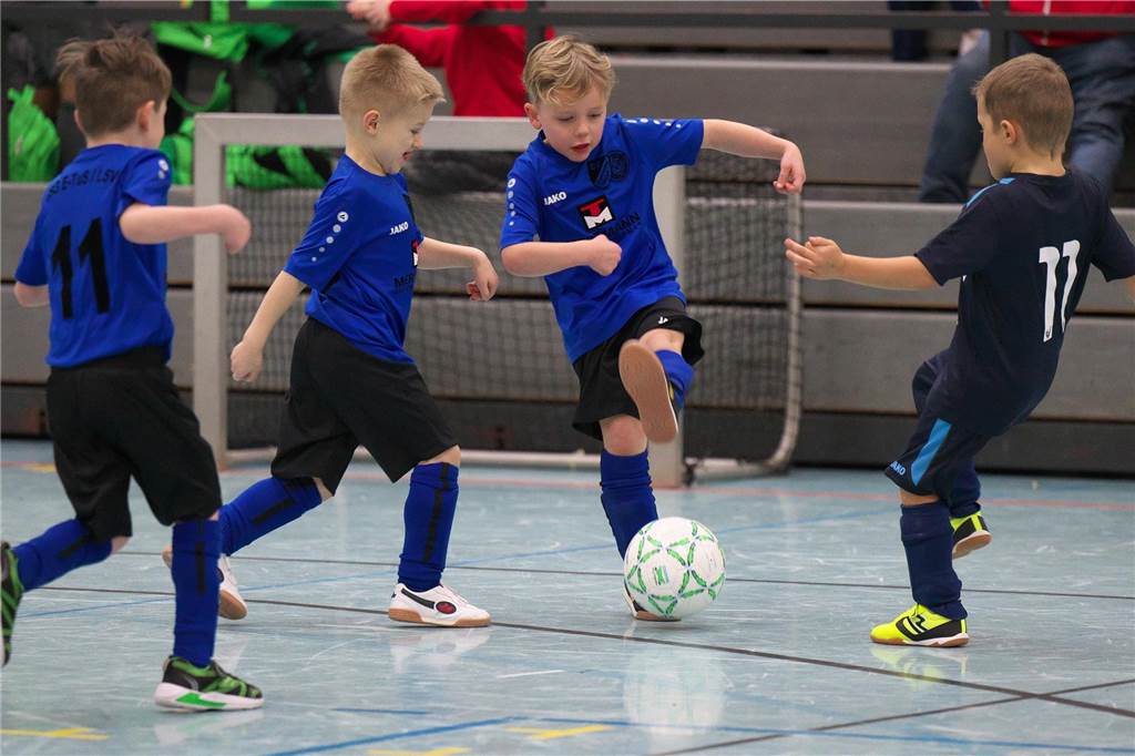 Halterns Minikicker trafen am Samstag (13. Januar) mit zahlreichen Teams in der Halle aufeinander.