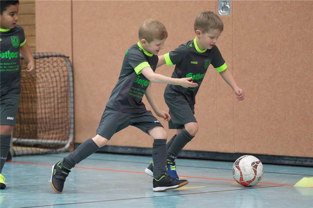 Halterns Minikicker trafen am Samstag (13. Januar) mit zahlreichen Teams in der Halle aufeinander.
