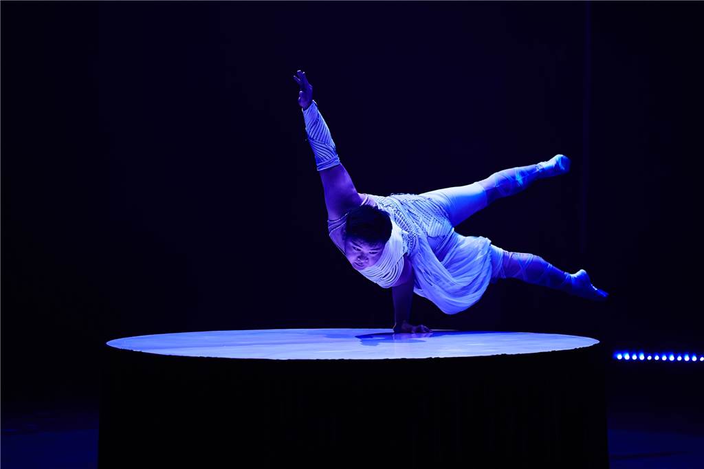 Handstandakrobat Cai Yong