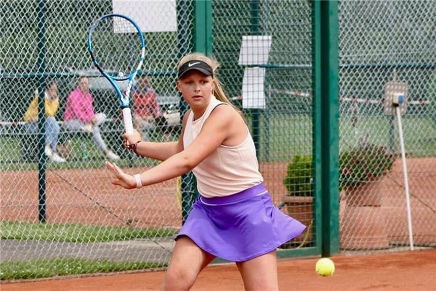 Erster Turniersieg nach der Corona-Pause - Hannah Eifert meldet sich zurück Hannah Eifert, TC Deuten