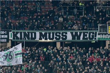 Hannover 96 geht auf seine kritischen Fans zu. Foto: Peter Steffen