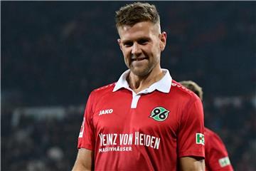 Hannovers Niclas Füllkrug bejubelt ein Tor. Foto: Peter Steffen/Archiv