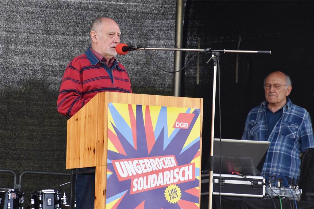 Hans-Georg Fohrmeister machte in seinen Redebeiträgen auf typische Lüner Probleme aufmerksam, deren Lösung die solidarisches Handeln erfordern.