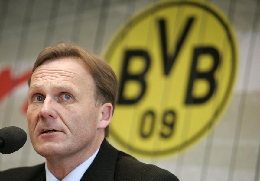 BVB macht existenzbedrohende Situation öffentlich Hans-Joachim Watze bei der Pressekonferenz am 17. Februar 2005.