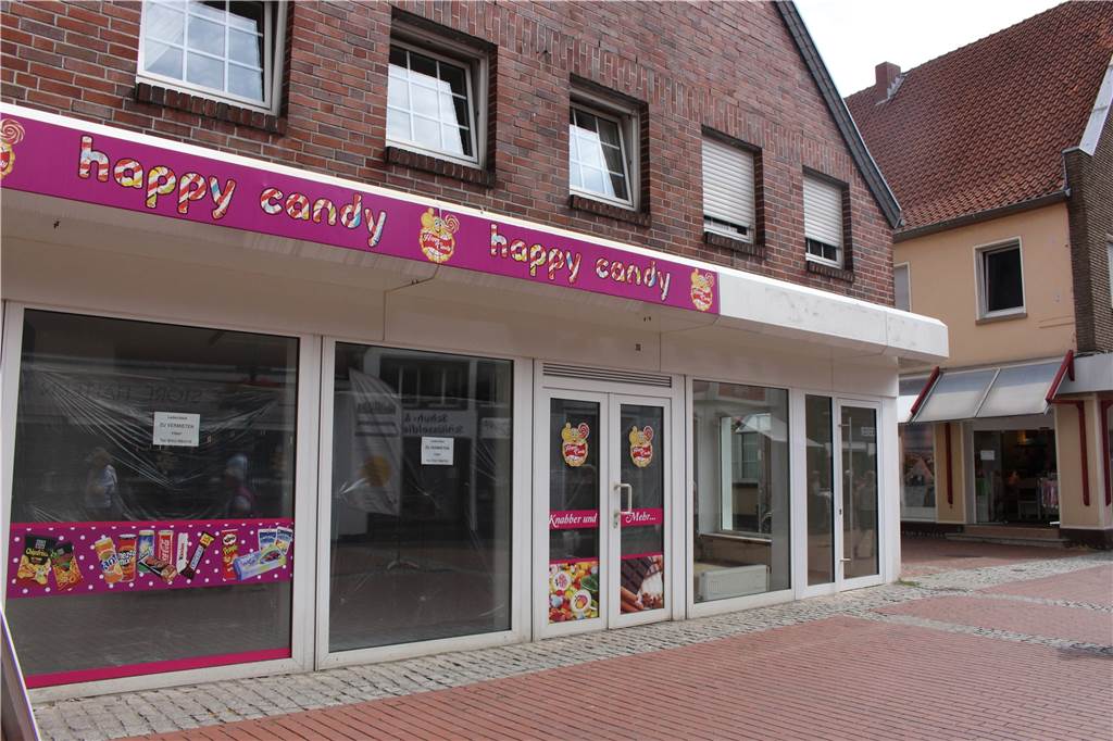 Das passiert mit den leer stehenden Ladenlokalen in der Halterner Innenstadt Happy Candy ist eines von vielen leer stehenden Geschäften in der Halterner Innenstadt. Auch für das Ladenlokal nebenan werden neue Mieter gesucht.