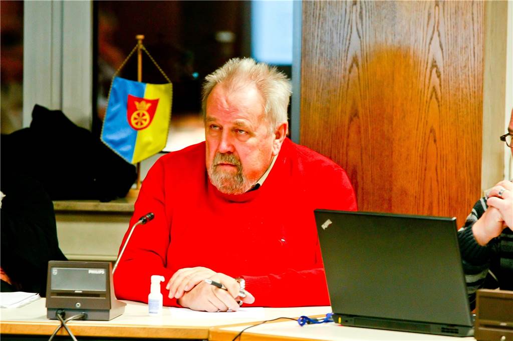 Harald Hudy 2012 bei einer Bürgerstunde in der Bezirksvertretung Huckarde 