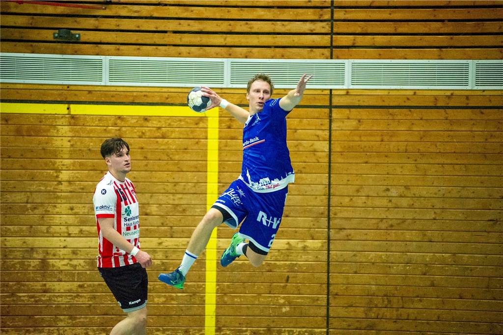 HSC-Rumpftruppe unterliegt dem Soester TV - Sorgen um Halterner nach Knieverletzung Harald Scherer hat sich beim Auswärtsspiel des HSC Haltern-Sythen am Knie verletzt.
