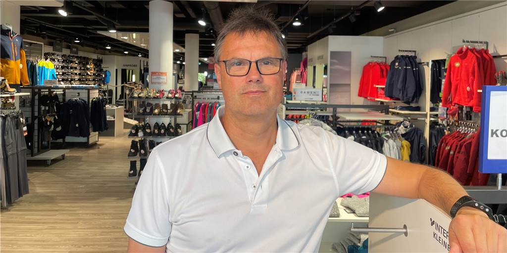 Halterner Kaufleute: „Es braucht keine Vorgaben, um Energie zu sparen“ Hardy Kleinefeld, Inhaber von Intersport Kleinefeld, sucht nicht erst seit Inkrafttreten des neuen Maßnahmenpaketes nach Möglichkeiten, um Energie zu sparen.