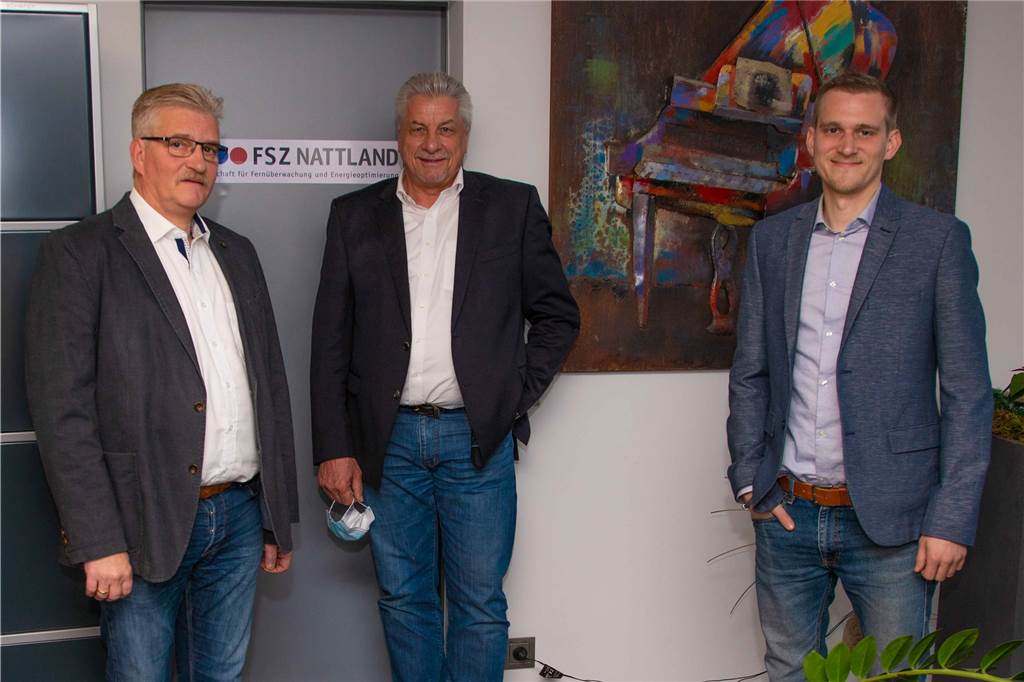 Rückzug mit Ansage: Egon Schrezenmaier bereitet Ruhestand vor Hartmut Brückner (l.) übernimmt die FSZ Nattland GmbH von Egon Schrezenmaier. Auch Brückners Sohn Marcel beteiligt sich an der Geschäftsführung.