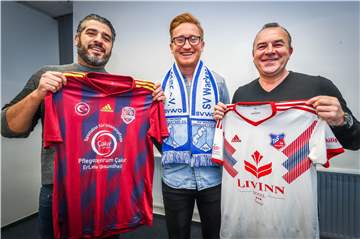 Hasan Kayabasi (IG Bönen, l.), Martin Janicki (Wacker Obercastrop, Mitte) und Ajan Dzaferoski (TuS Boevinghausen, rechts) erwarten eine heißen Meisterschaftskampf.
