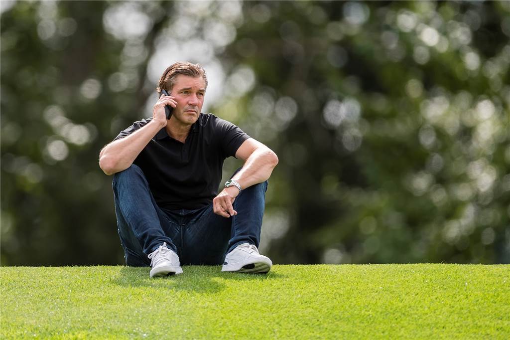 Philipp tourt mit dem BVB durch die USA - ist aber kein richtiger Teil der Mannschaft mehr Hat aktuell wenig Kontakt zum VfL Wolfsburg: BVB-Sportdirektor Michael Zorc.