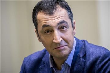 Hat auch etwas zur Foto-Affäre beizutragen: Der Grünen-Politiker Cem Özdemir. Foto: Michael Kappeler