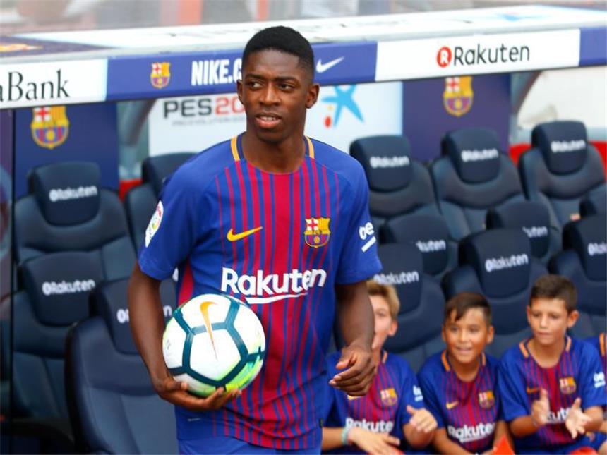 Spielerberater Struth kritisiert Dembélé Hat mit seinem Wechsel zum FC Barcelona für reichlich Wirbel gesorgt: Ex-BVB-Profi Ousmane Dembélé. Foto: Jorna