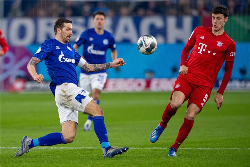 Hat sich in die Schalker Mannschaft zurückgekämpft: Guido Burgstaller (l.).