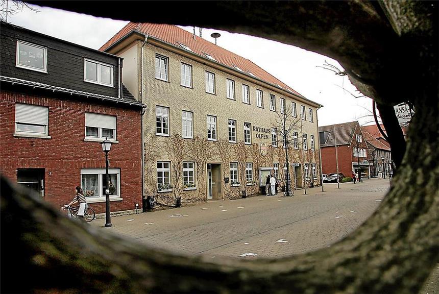 Diese Veränderungen stehen im Olfener Rathaus an Hat zwischen den Jahren komplett geschlossen: das Rathaus in Olfn.