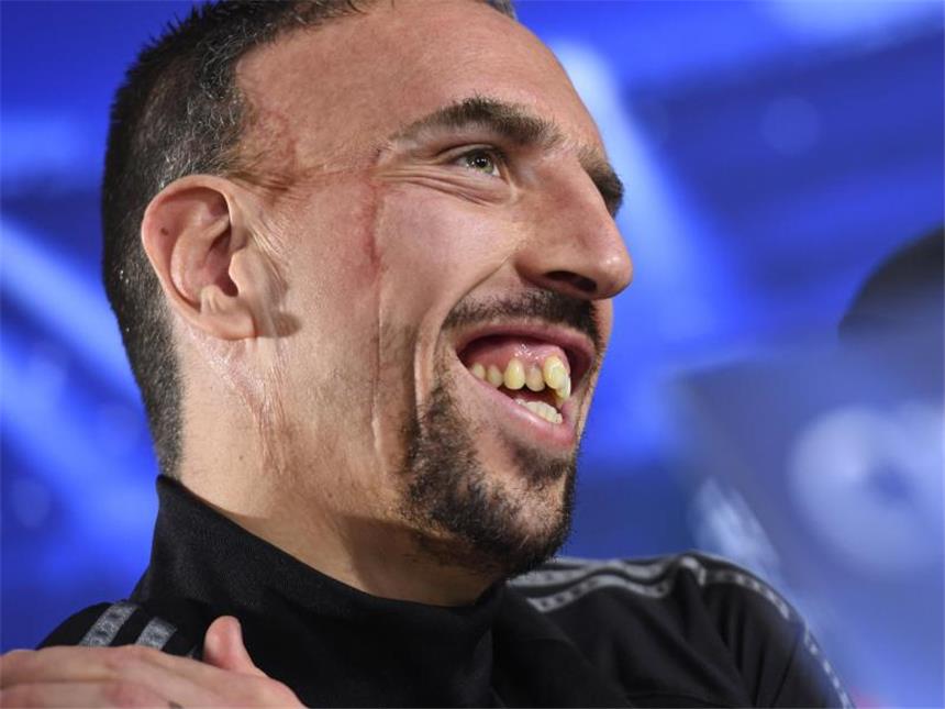 Bayern gegen Donezk zum Siegen verdammt Hatte bei der Pressekonferenz gute Laune: Franck Ribéry. Foto: Andreas Gebert