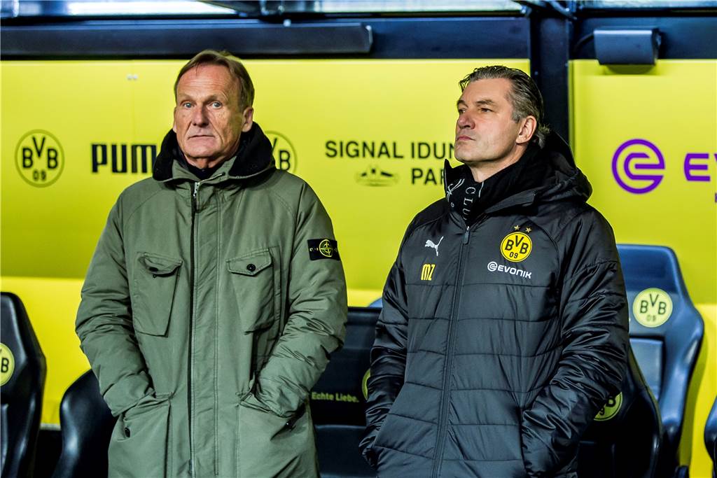 Sportdirektor Michael Zorc stellt nach München-Debakel klare Forderung an die BVB-Profis Hatten einiges zu besprechen: Geschäftsführer Hans-Joachim Watzke (l.) und Sportdirektor Michael Zorc.