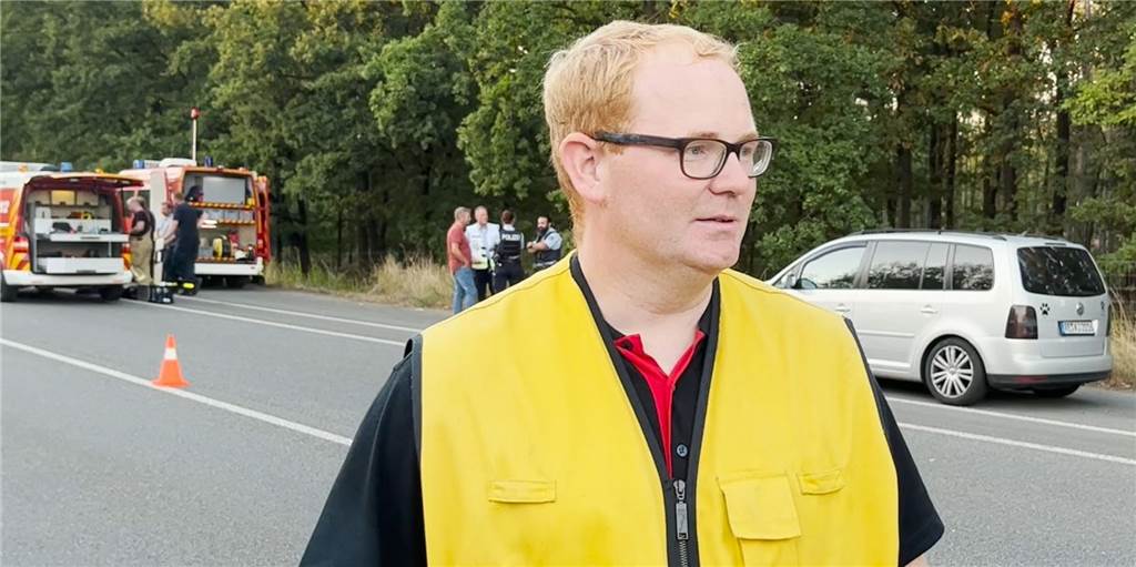 Einsatzleiter Stephan Steinkamp zum Waldbrand: „War besondere Herausforderung“ (mit Videos) Haupteinsatzleiter Stephan Steinkamp von der Feuerwehr Dorsten zum Waldbrand an der A31 und B 224
