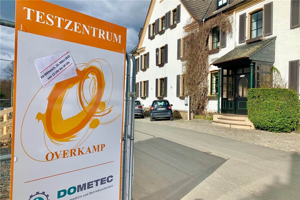 Schnelltest-Zentren im Dortmunder Süden: Riesen-Ansturm vor Ostern Haus Overkamp hat mit der Firma Dometec ein Corona-Testzentrum eingerichtet.