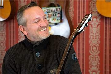 Heico Nickelmann wird Freitag beim Erler Kultur Sommer mit seiner Band auftreten.