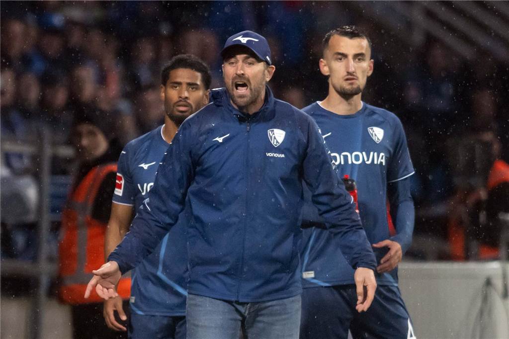Einstieg der U23 des VfL Bochum weiter offen: Entscheidung vertagt, neuer Fahrplan steht Heiko Butscher schaut nach vorne.
