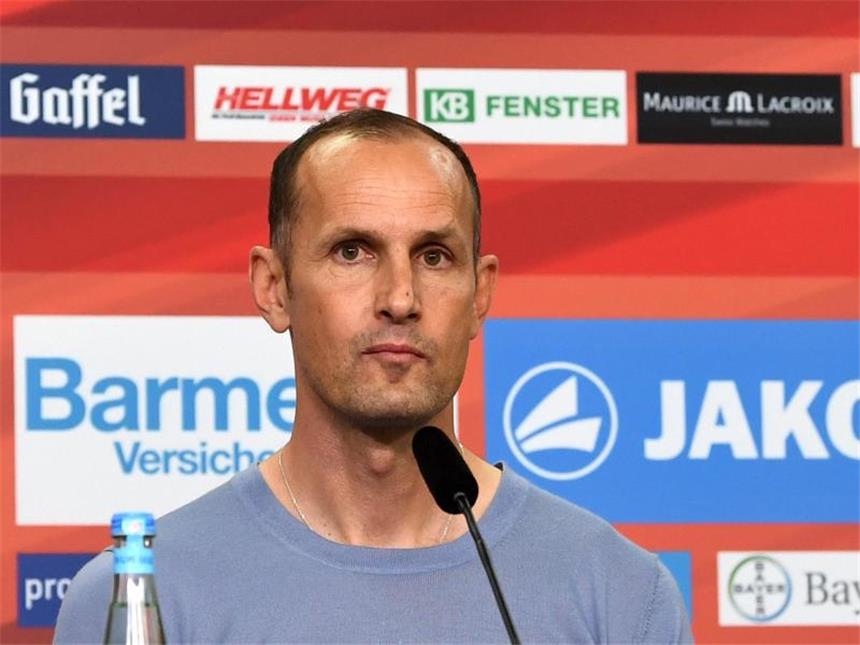 Heiko Herrlich will sich auf die Spieler einlassen und sie überzeugen. Foto: Federico Gambarini