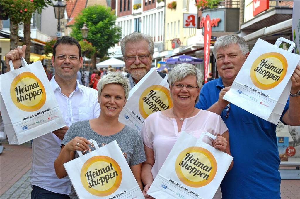 Horst Bilkenroth 46 Jahre in der Werbegemeinschaft: Immer einen Schritt schneller Heimat shoppen: Für das Einkaufserlebnis vor Ort warb Horst Bilkenroth mit anderen Kaufleuten immer gerne.