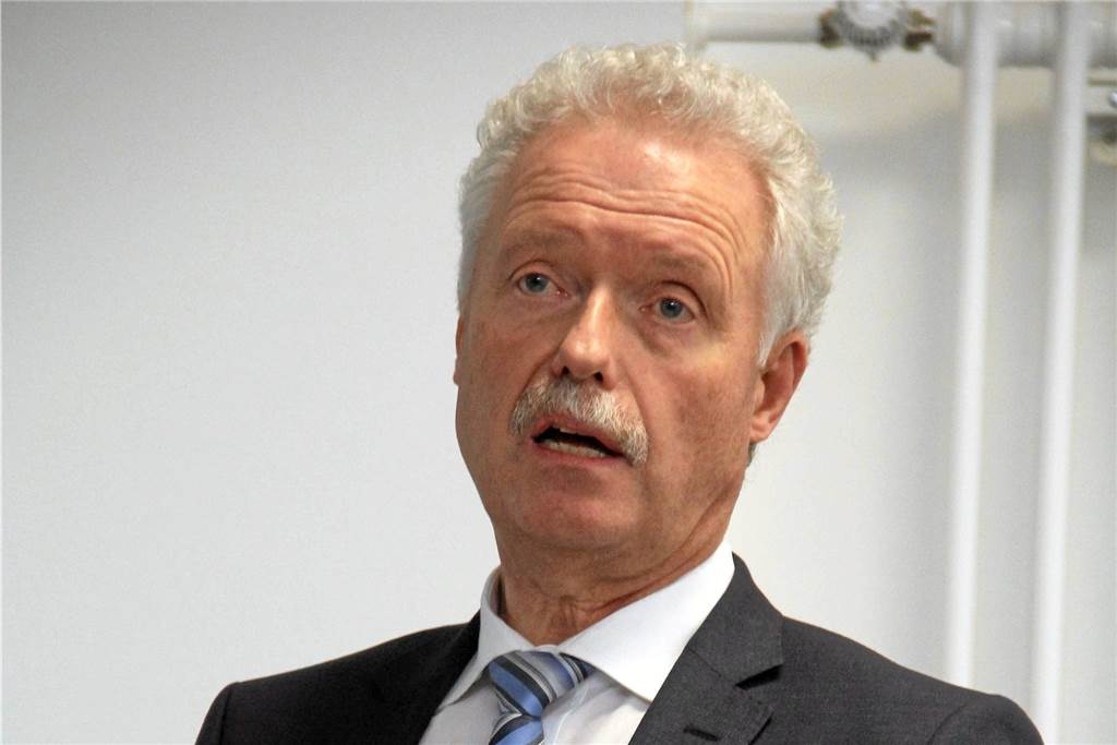 Castrop-Rauxels Krankenhäuser sehen sich auf Coronavirus vorbereitet Heinz-Werner Bitter, Geschäftsführer der Evangelischen Krankenhausgemeinschaft Herne/Castrop-Rauxel, die das EvK betreibt.
