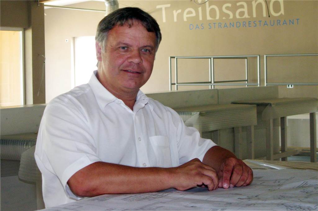 Silbersee: Spaziergänger beobachtet illegales Abladen einer Couchgarnitur Helmut Kuchel im Restaurant Treibsand