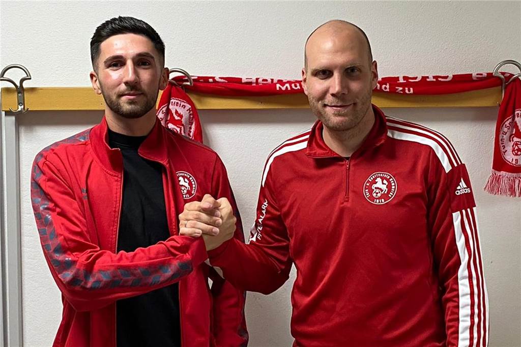 Frischer Wind im Sturm: TuS Hemmerde holt Toptorjäger vom BSV Heeren Hemmerdes Coach Andreas Meng (r.) begrüßt Neuzugang Muharem Selimi.