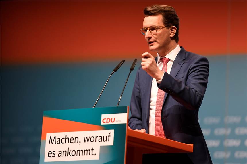 Klima-Check und Seniorenticket: Was die Parteien in NRW vorhaben Hendrik Wüst (CDU), Ministerpräsident von Nordrhein-Westfalen, stellt im Palladium das Wahlprogramm der Union für die Landtagswahl im Mai diesen Jahres vor.