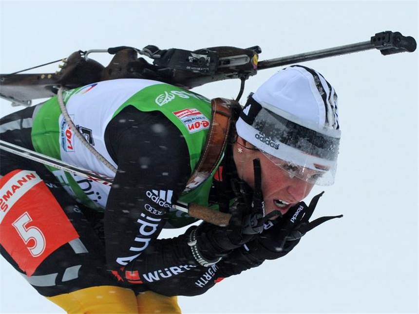 Die WM kann kommen: Neuner schon weltmeisterlich Henkel lief im Massenstart über 12,5 Kilometer auf den dritten Platz. Foto: Hendrik Schmidt