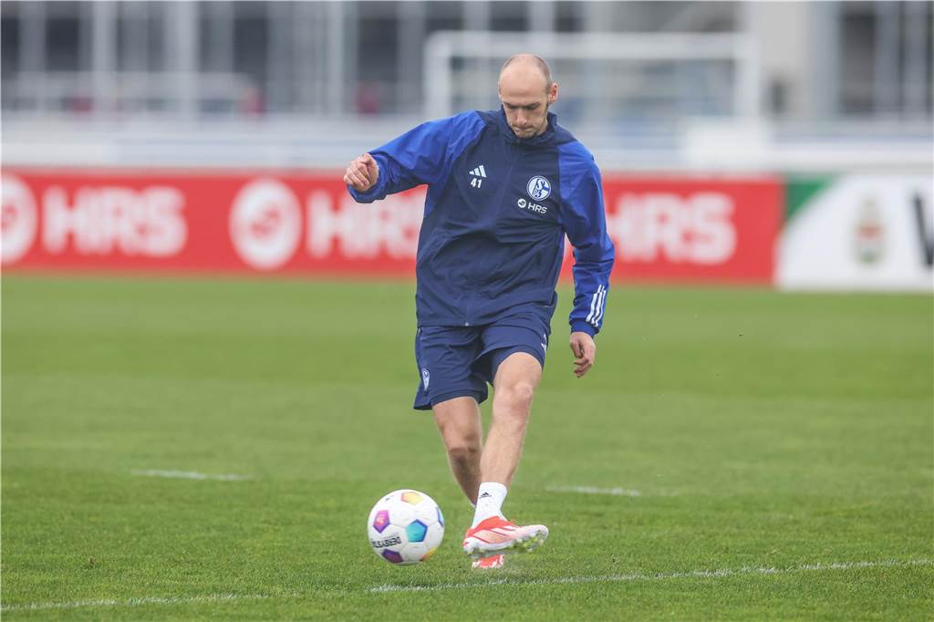Niederlage mit Venlo für Schalker Leihspieler: Henning Matriciani hat sich bei Waldhof Mannheim einen Stammplatz erkämpft.