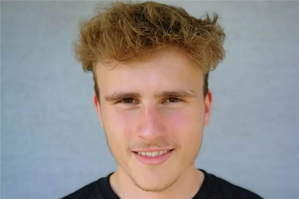 SV Langschede holt spielenden B-Lizenzler vom SSV Mühlhausen Henri Mahltig wechselt aus der Jugend des SSV Mühlhausen-Uelzen (JSG Hellweg) zum SV Langschede.