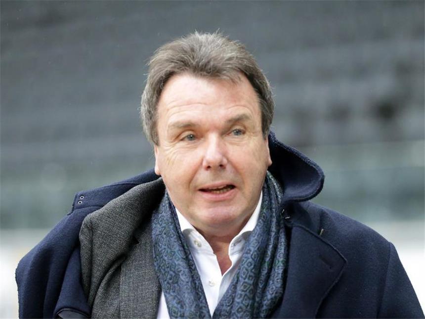 HSV-Chef Bruchhagen glaubt an Rettung - "Spitz auf Knopf" Heribert Bruchhagen glaubt an die Rettung des Hamburger SV. Foto: Hasan Bratic