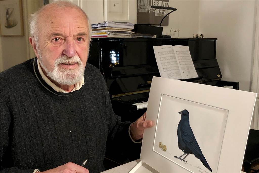 Wie der Legdener Hermann Heinzel (80) zu einem weltberühmten Vogelzeichner wurde Hermann Heinzel bei einem Besuch in Hamburg in der Wohnung seines Neffen Stefan Heinzel.