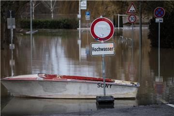 Heute sollen die Pegelstände auch an Ober- und Mittelrhein zurückgehen. Foto: Andreas Arnold
