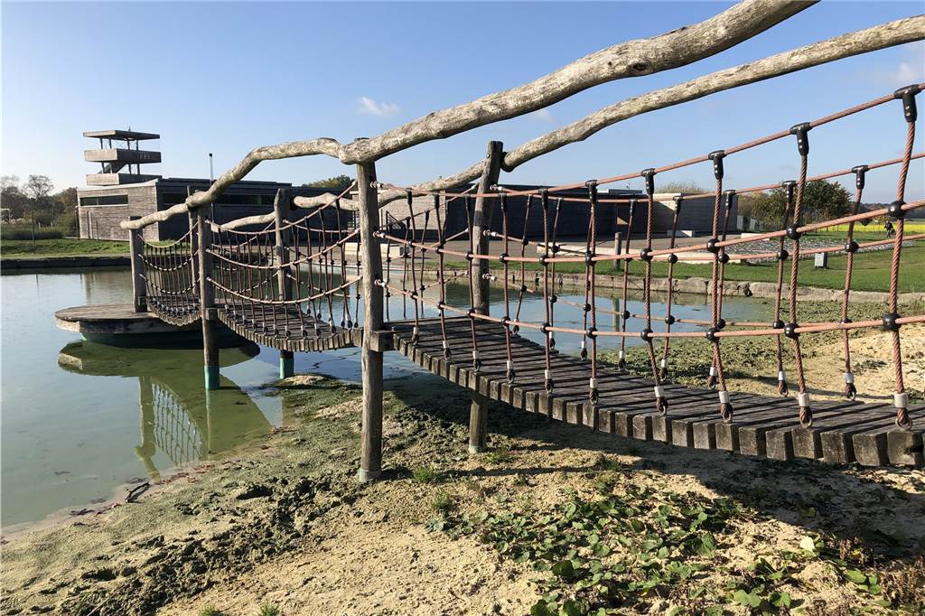 Hier am Naturbad können Wanderer ihren Weg Richtung Wesel beginnen - die Strecke ist in sechs Etappen unterteilt.