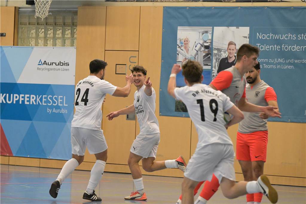 Hier gibt es die besten Bilder von der Finalrunde der Lüner Hallstadtmeisterschaft.
