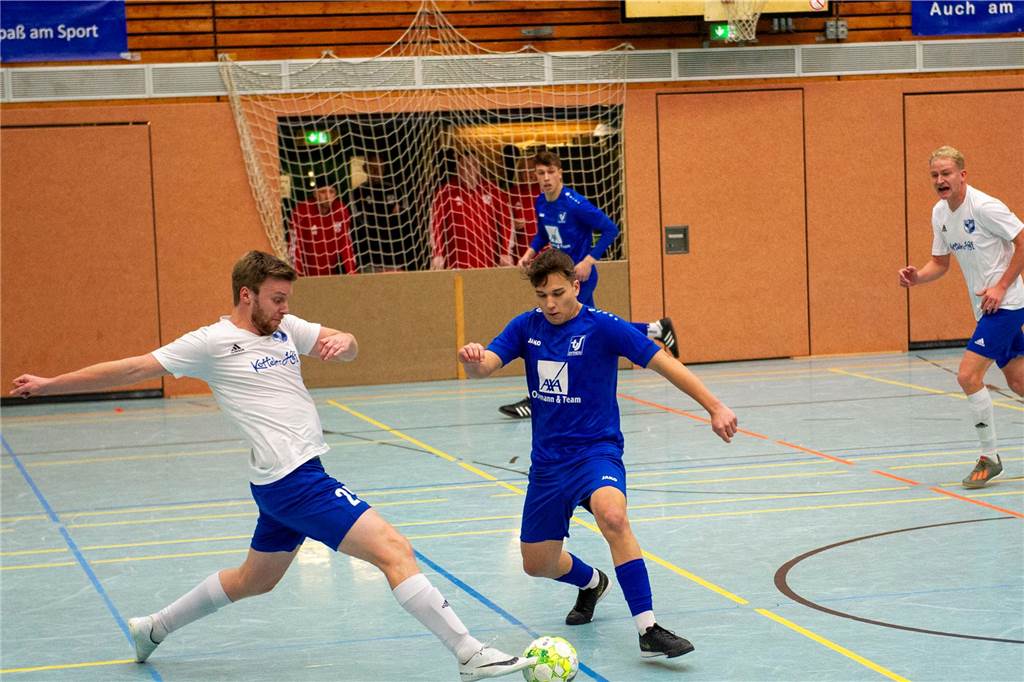 Hier gibt's die ersten Bilder von der Hallenfußball-Stadtmeisterschaft 2023 in Haltern.