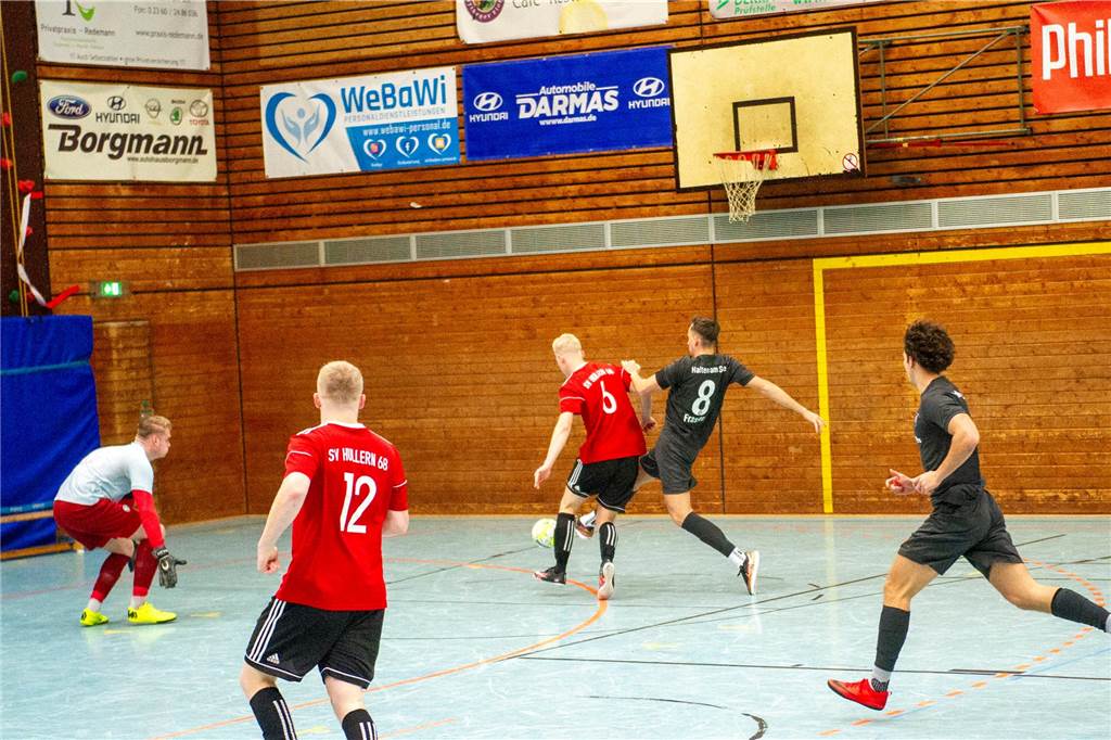 Hier gibt's die ersten Bilder von der Hallenfußball-Stadtmeisterschaft 2023 in Haltern.
