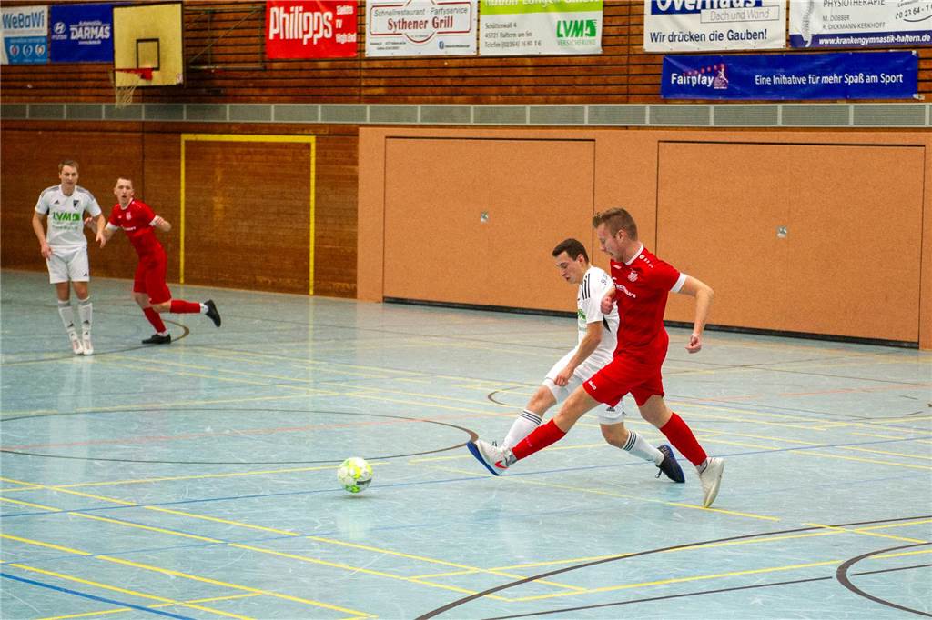 Hier gibt's die ersten Bilder von der Hallenfußball-Stadtmeisterschaft 2023 in Haltern.