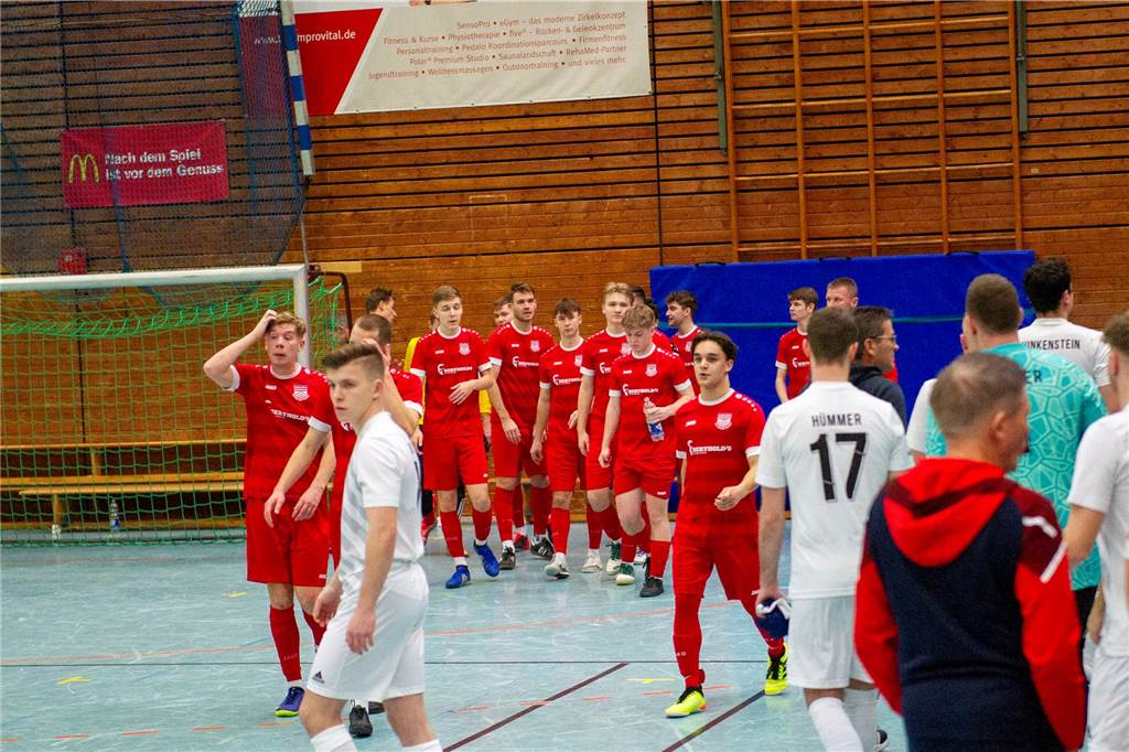 Hier gibt's die ersten Bilder von der Hallenfußball-Stadtmeisterschaft 2023 in Haltern.
