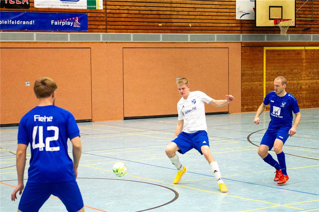 Hier gibt's die ersten Bilder von der Hallenfußball-Stadtmeisterschaft 2023 in Haltern.